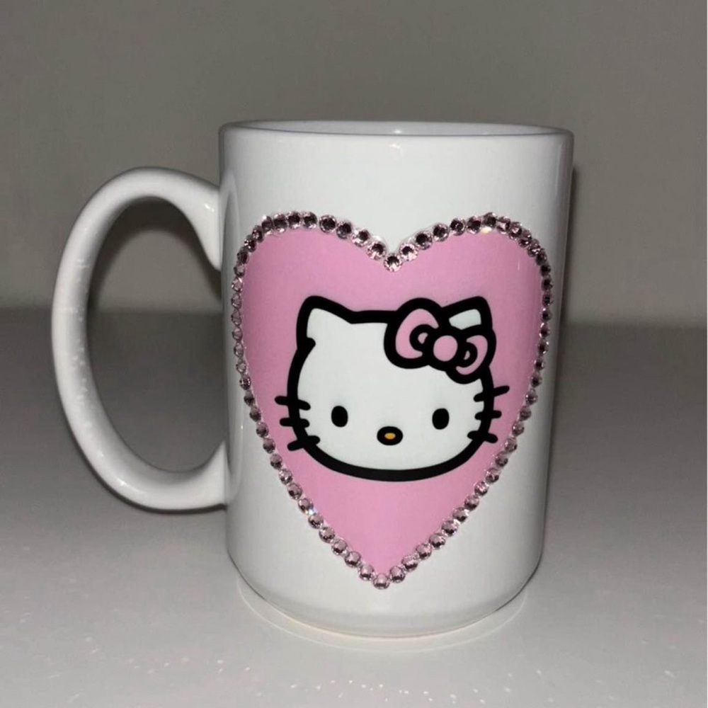 2 Hello Kitty Mugs 💗💗💗